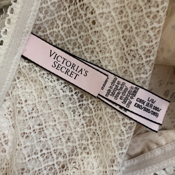 Victoria’s Secret Dream Angels Off The Shoulder Lace Bralette in Cream size L - Picture 12 of 13